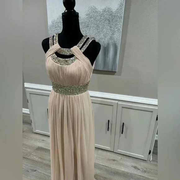 Betsey & Adam Beautiful Sparkled Neutral Colored Dress - Picture 5 of 11